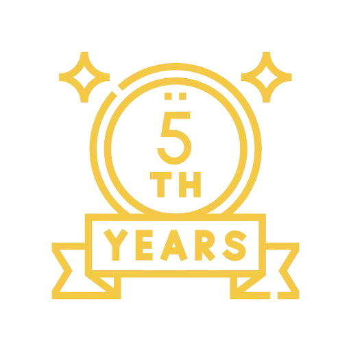 Icono lineal amarillo con medalla circular que muestra el número 5 y la palabra YEARS en una cinta inferior.